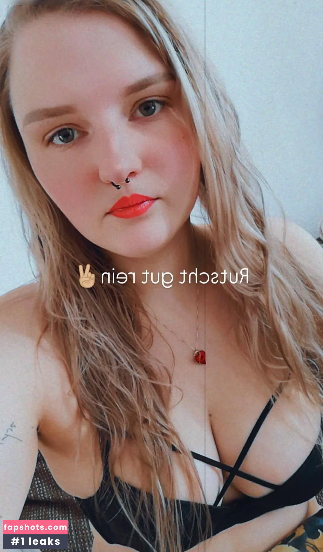 mopsiie gallery photo #5