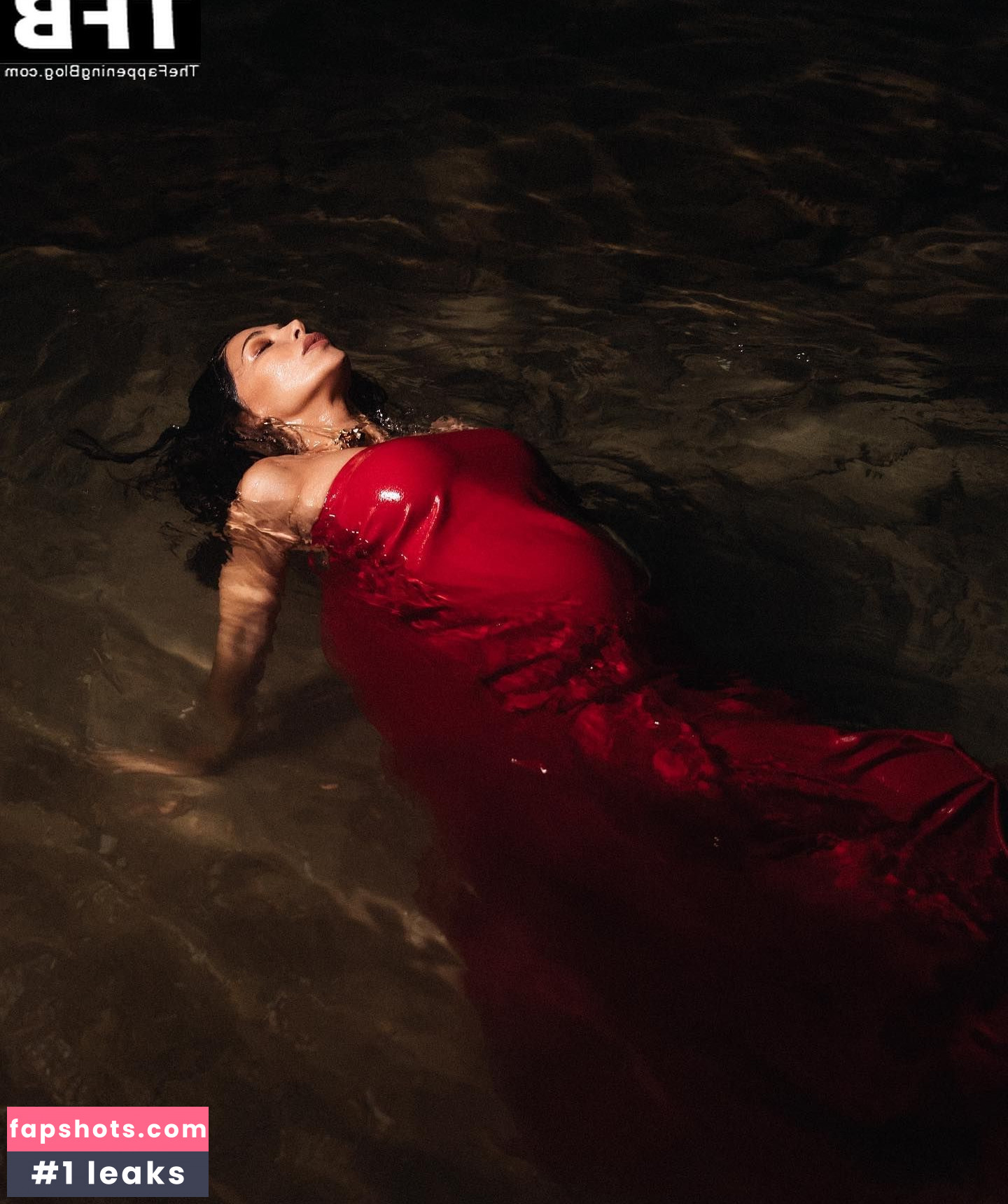 Moran Atias gallery photo #13