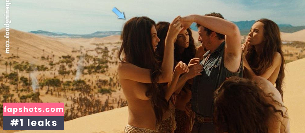 Moran Atias gallery photo #151