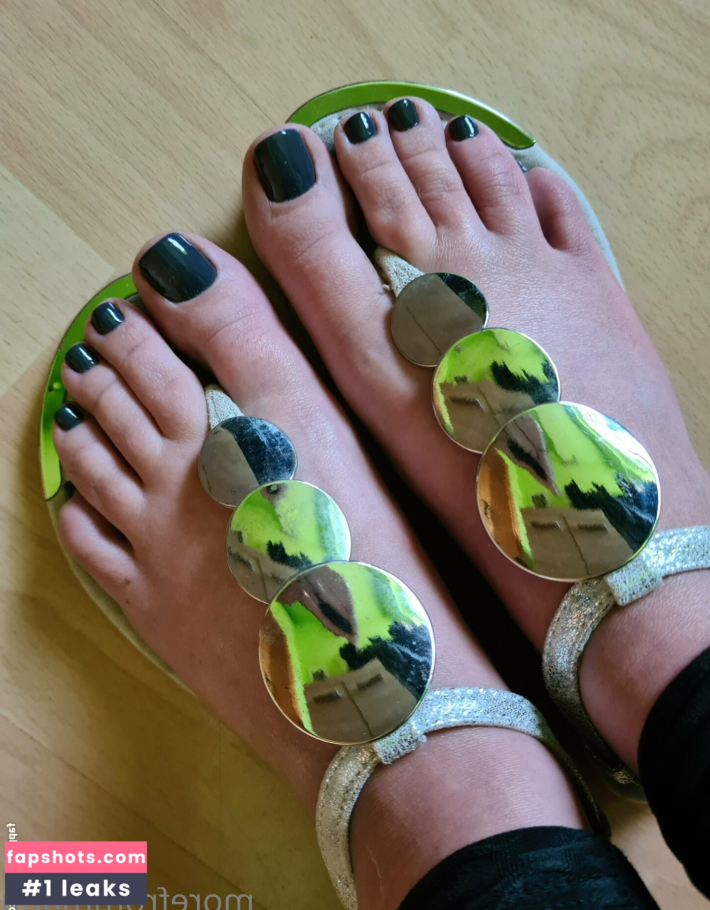 morefrommanu nude babe gallery