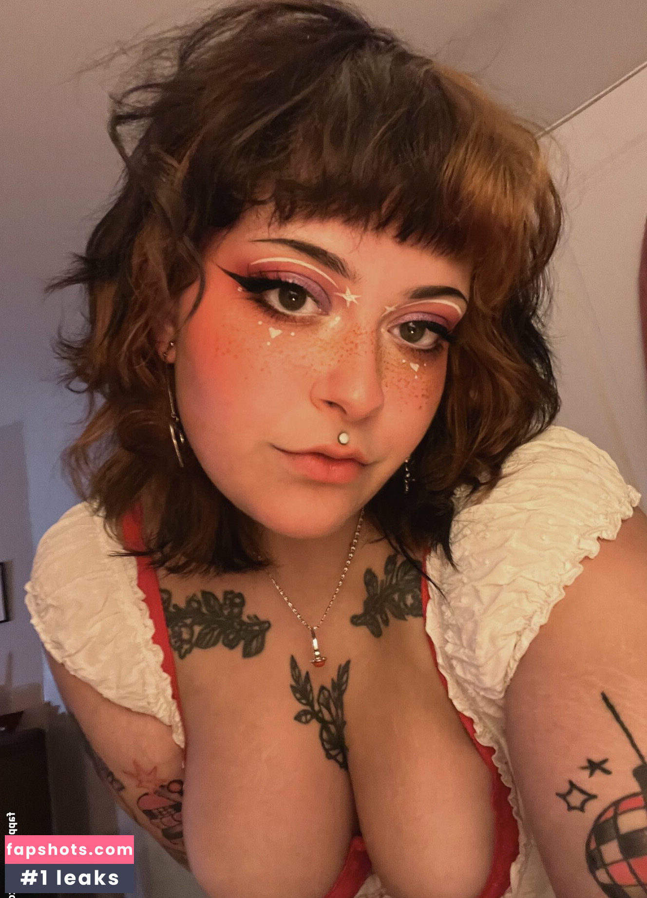 morekissing gallery photo #5