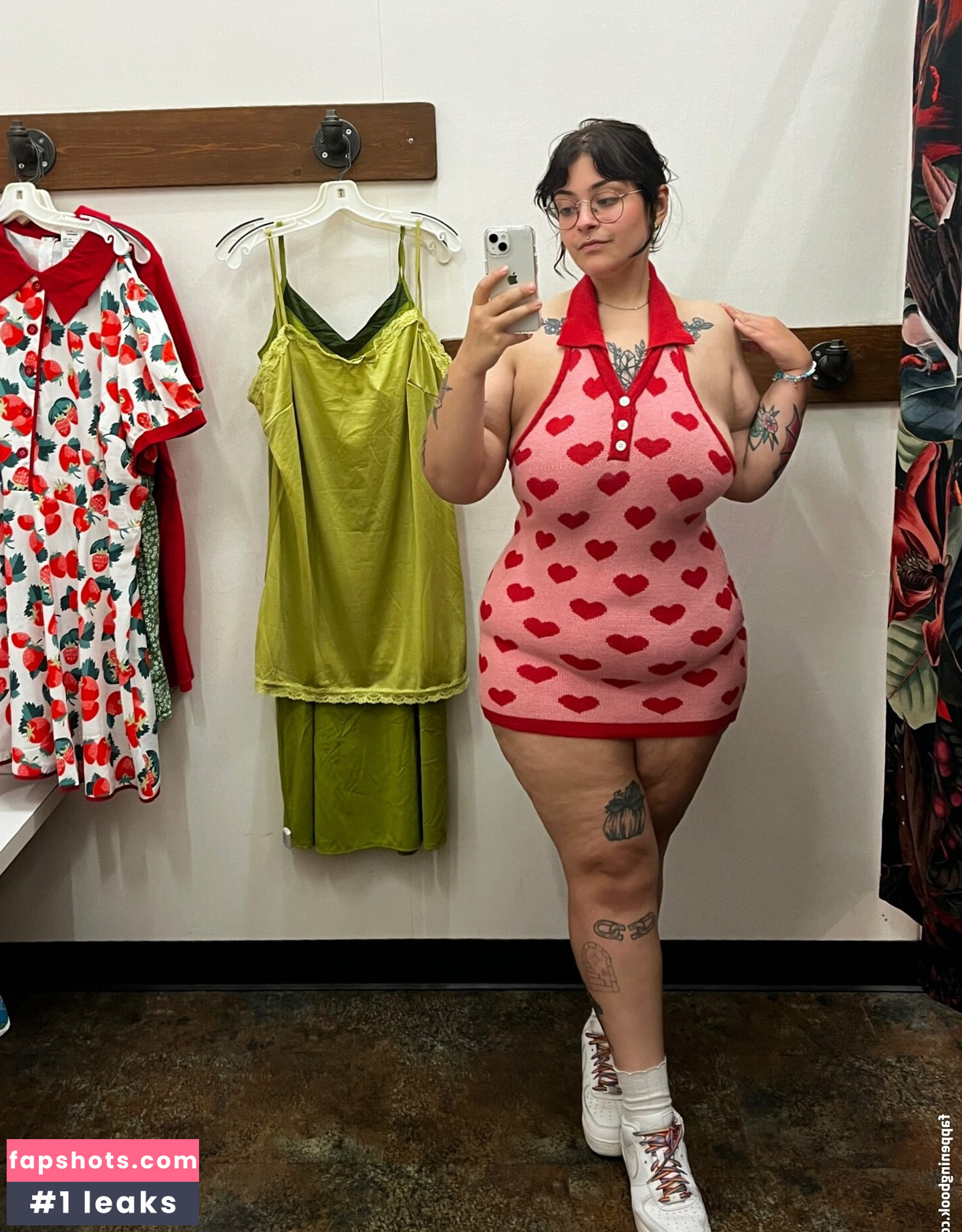 morekissing gallery photo #10