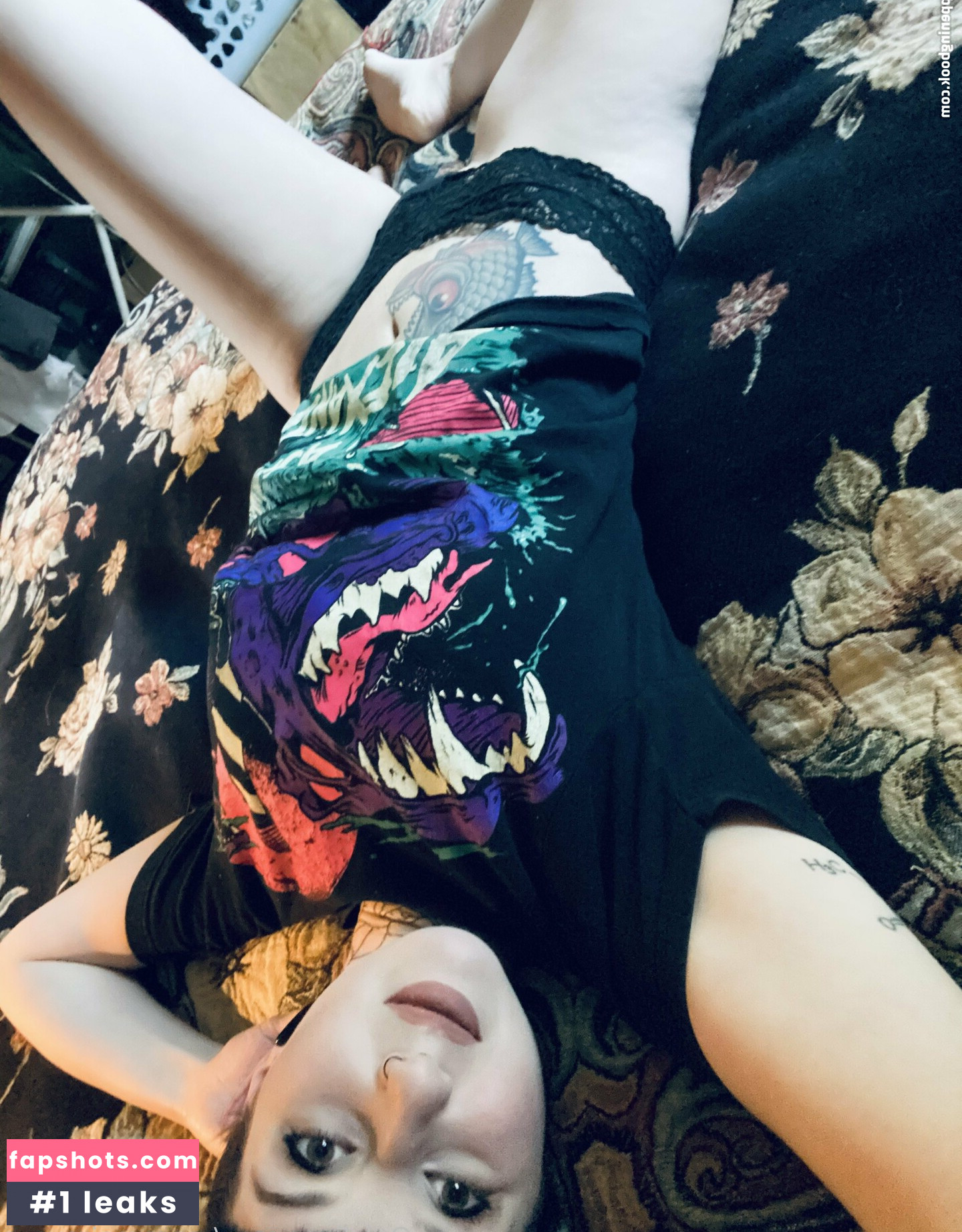 moremoiraxoxo gallery photo #8