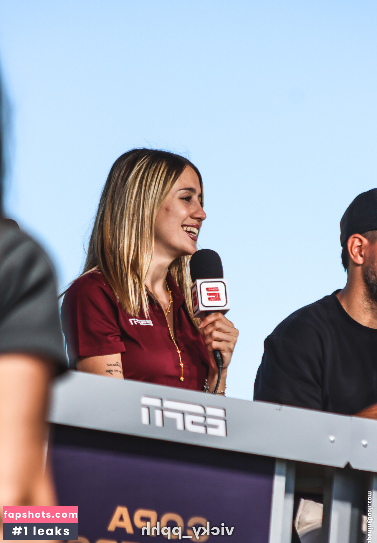 Morena Beltrán gallery photo #22