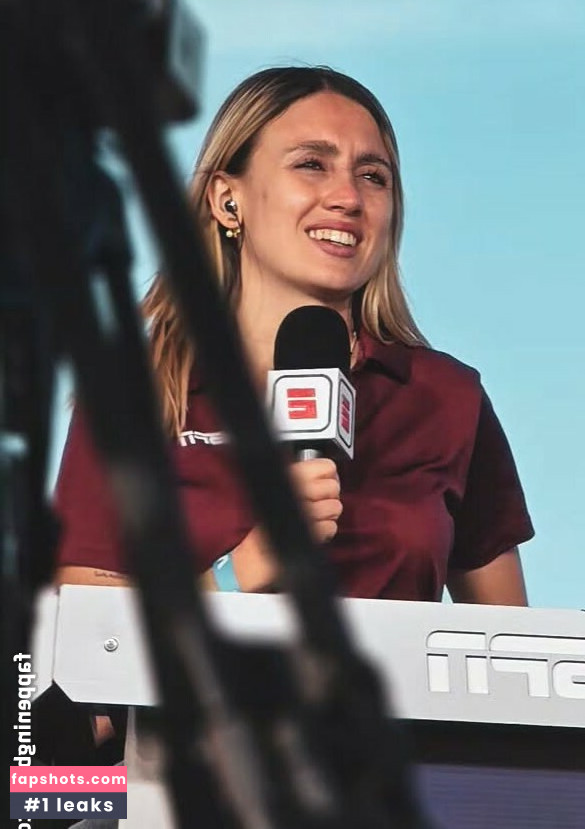 Morena Beltrán gallery photo #8