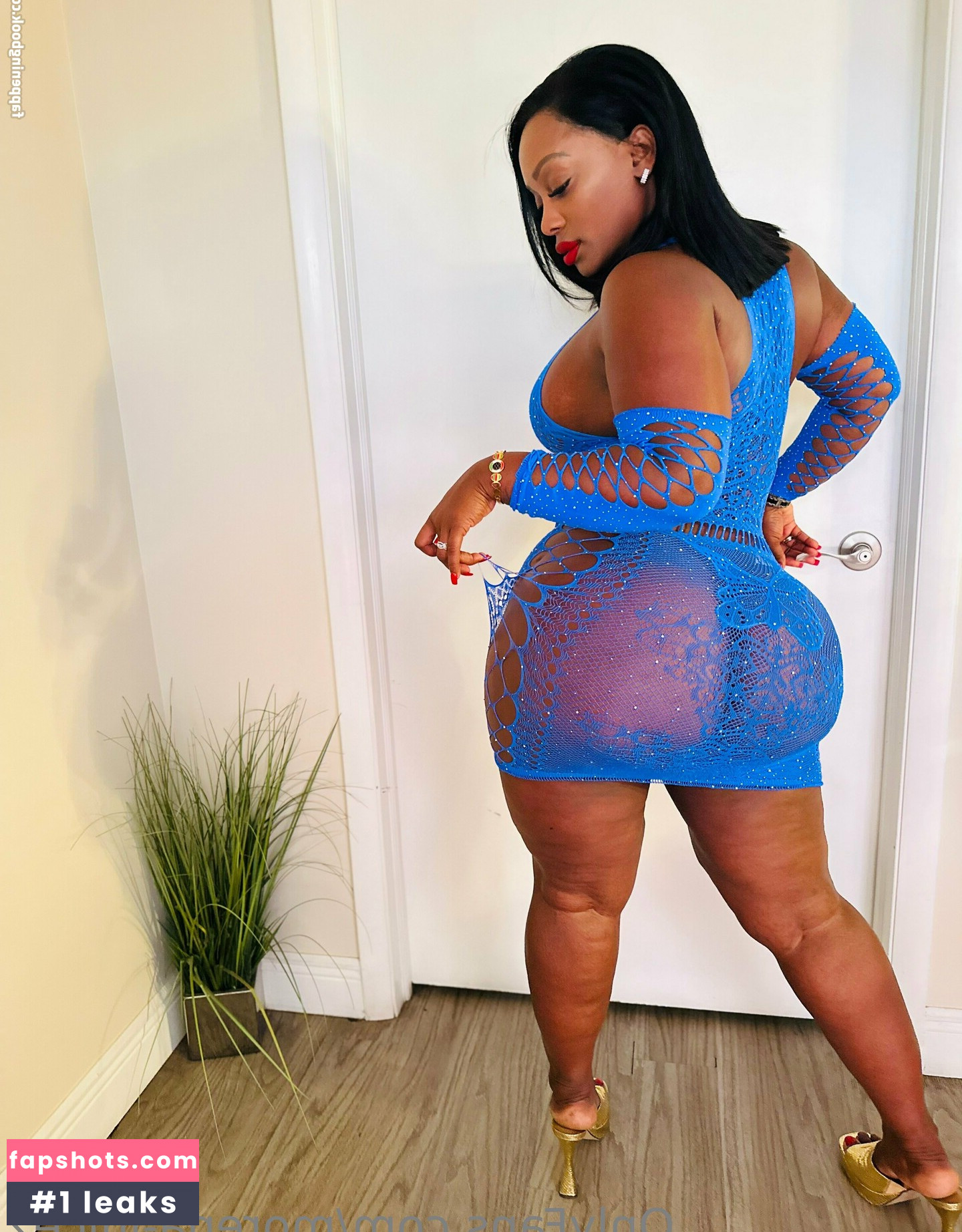 morena-juice2 gallery photo #14