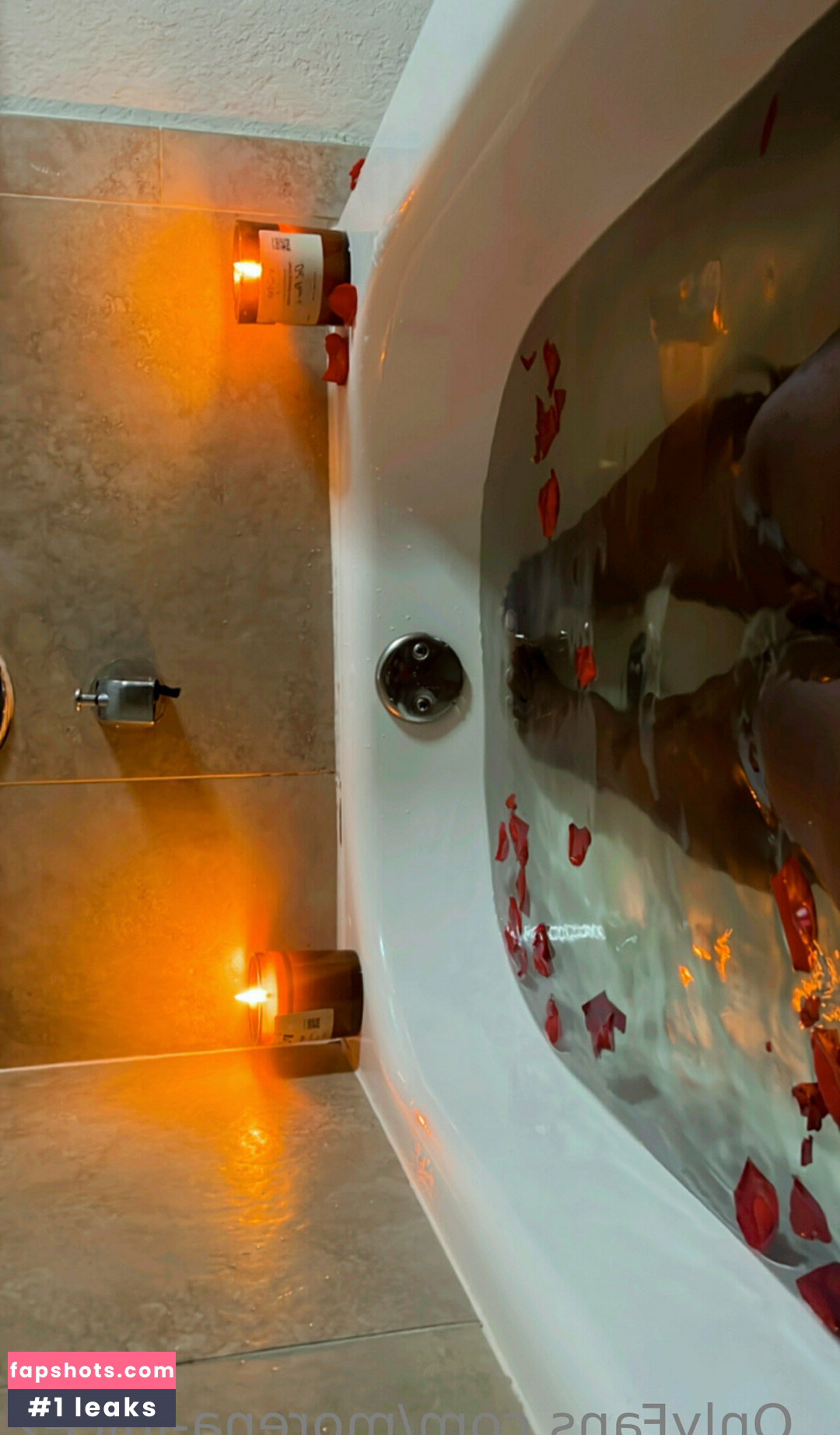 morena-juice2 gallery photo #6