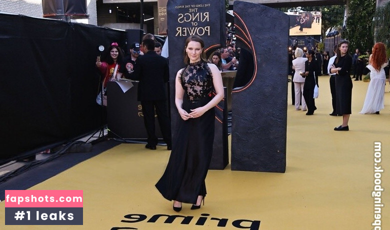 Morfydd Clark gallery photo #35