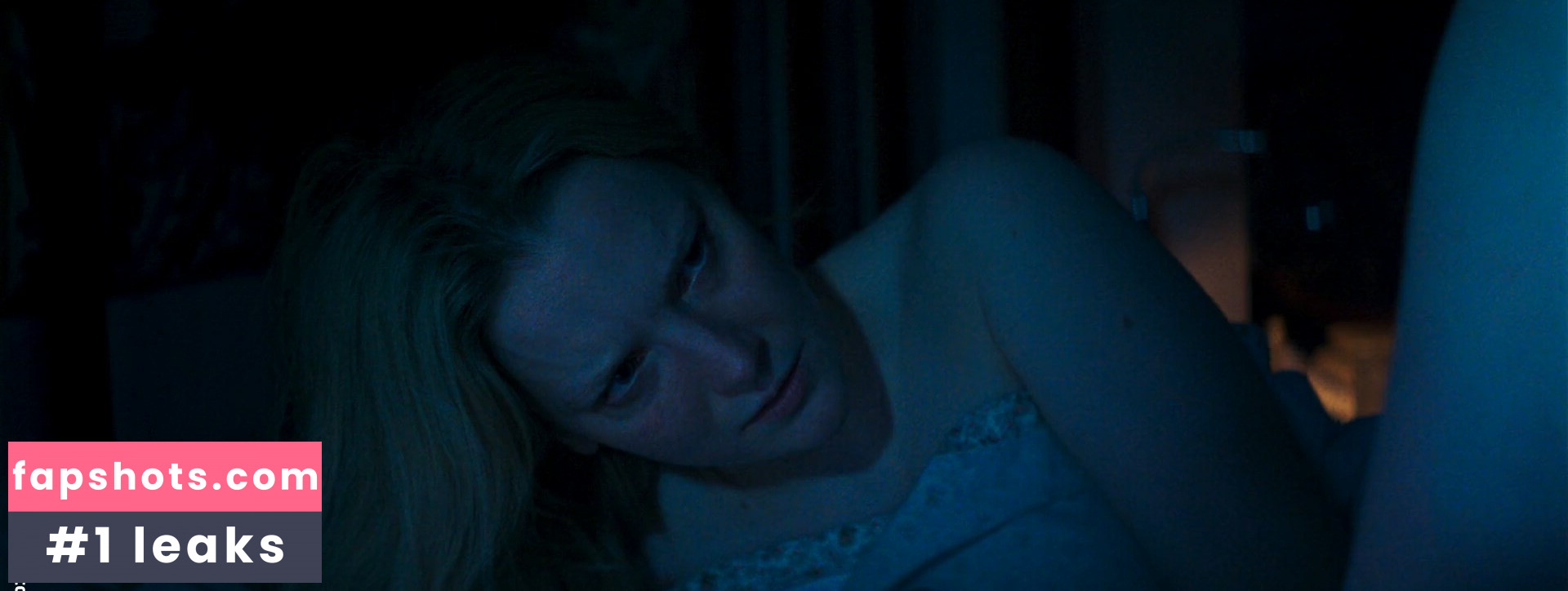 Morfydd Clark gallery photo #42