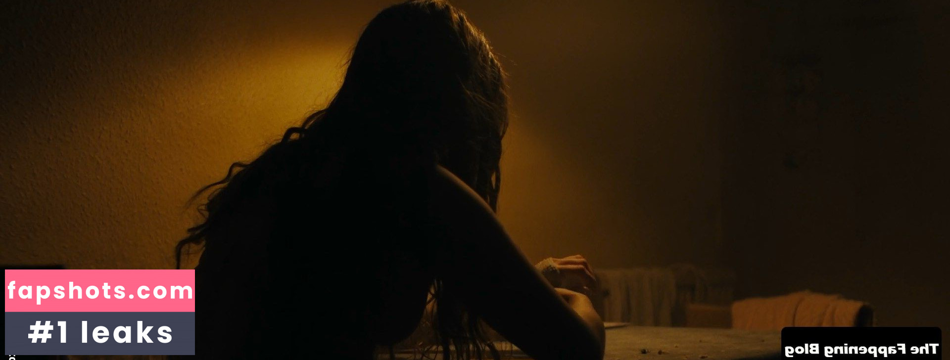 Morfydd Clark gallery photo #72