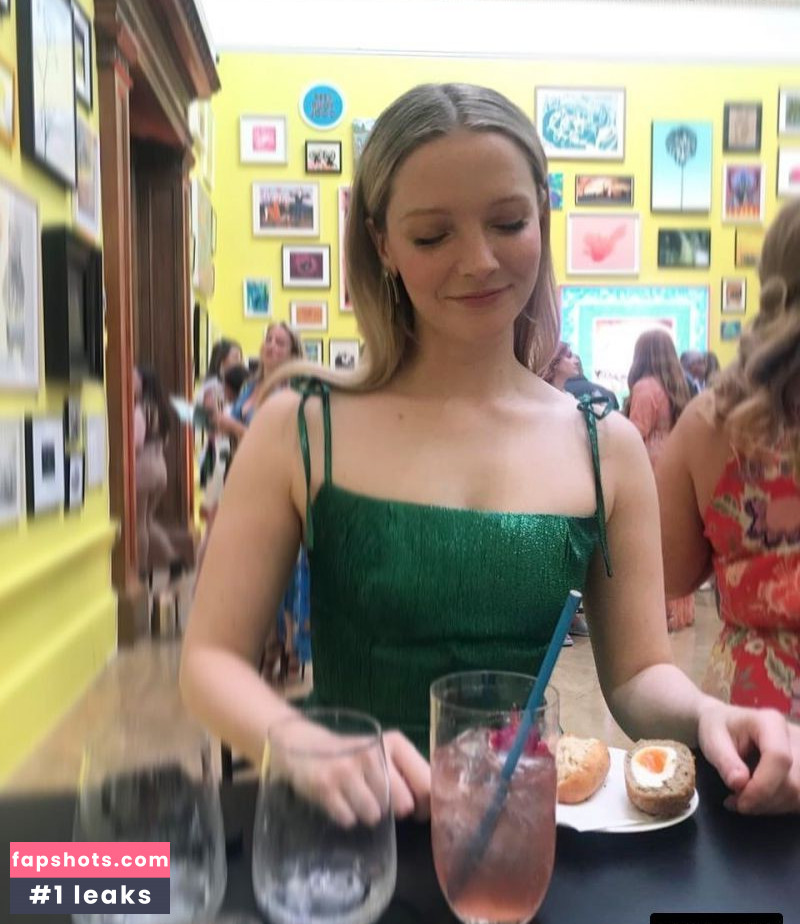 Morfydd Clark gallery photo #87