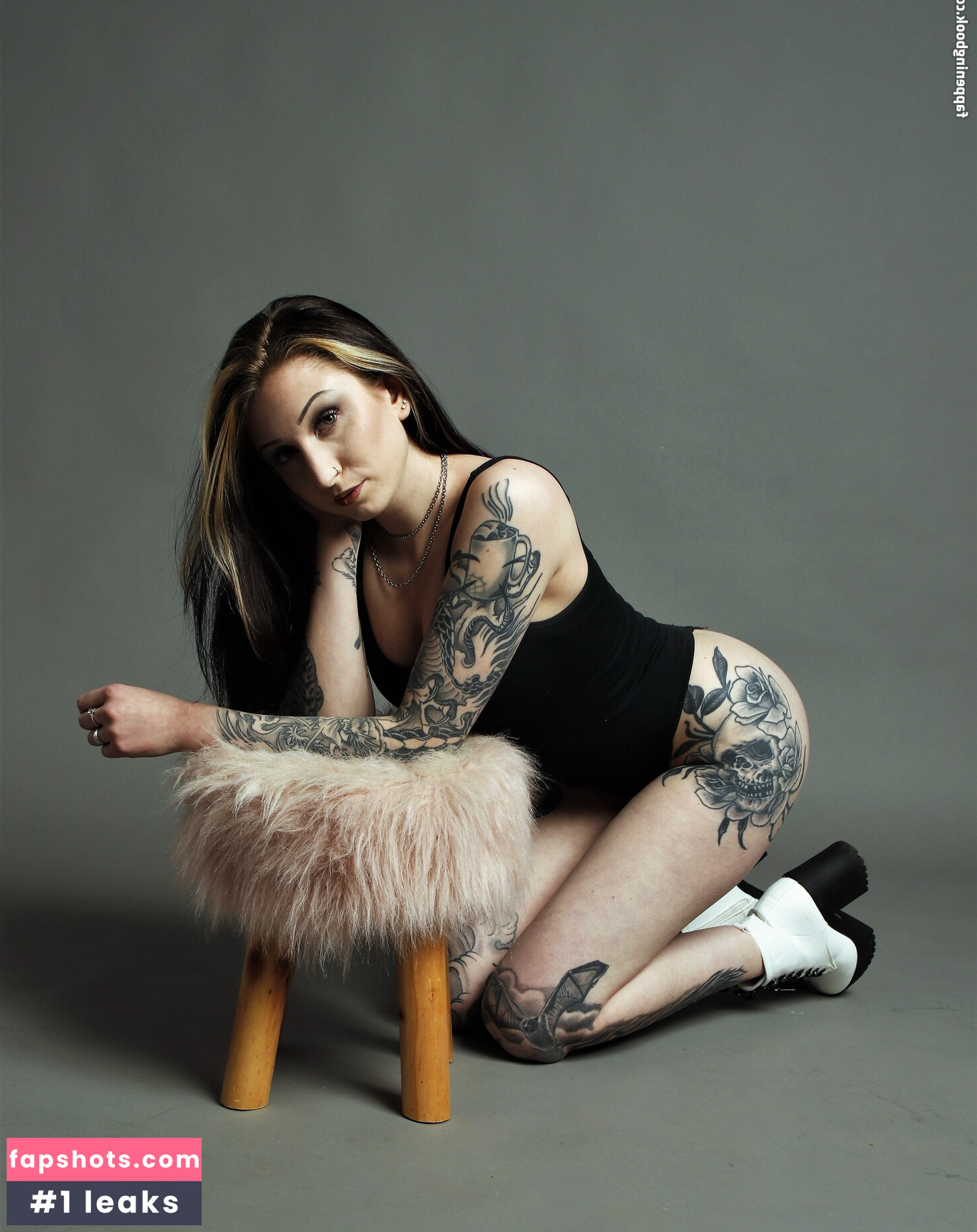 Morgan Adams gallery photo #137