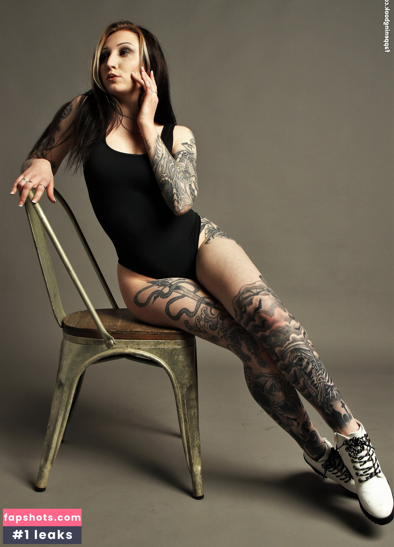 Morgan Adams gallery photo #139