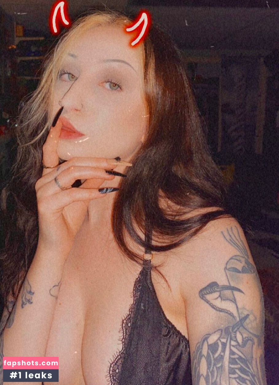 Morgan Adams gallery photo #146