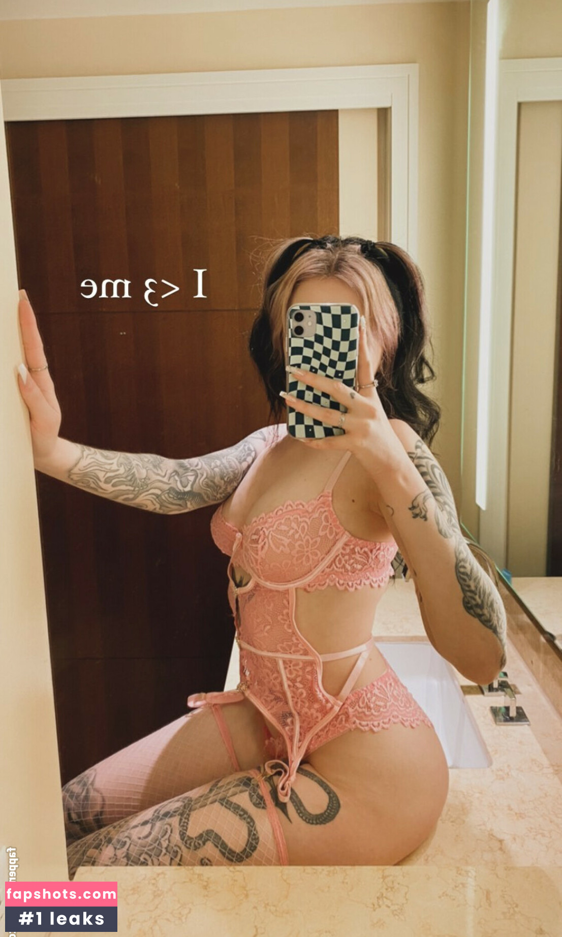 Morgan Adams gallery photo #177