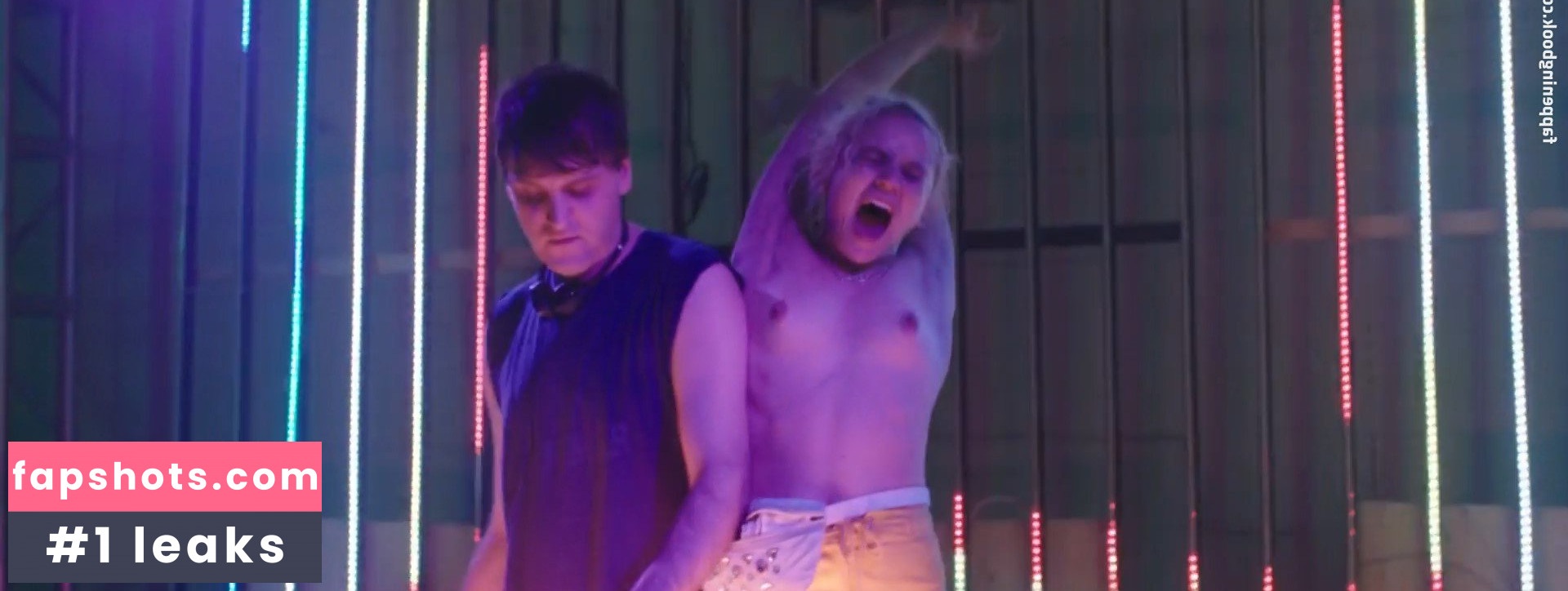 Morgan Saylor gallery photo #11