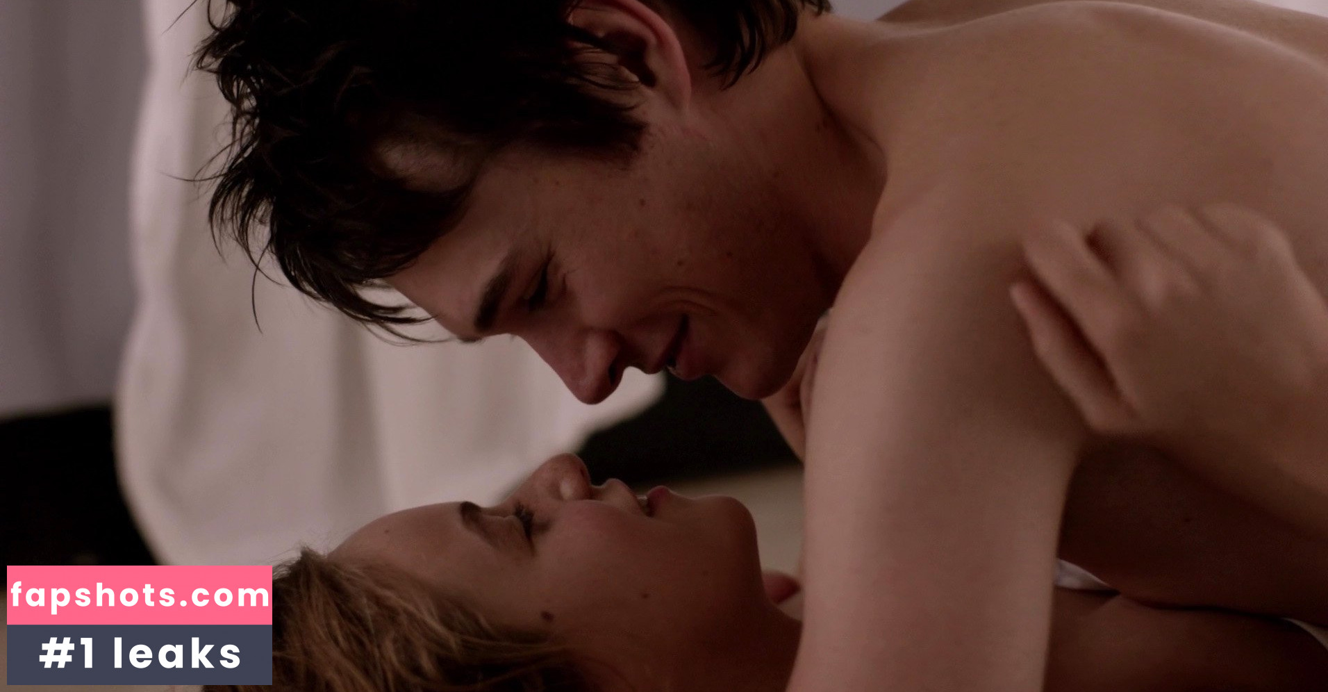 Morgan Saylor gallery photo #17