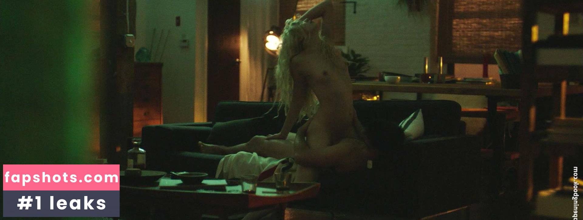 Morgan Saylor gallery photo #20