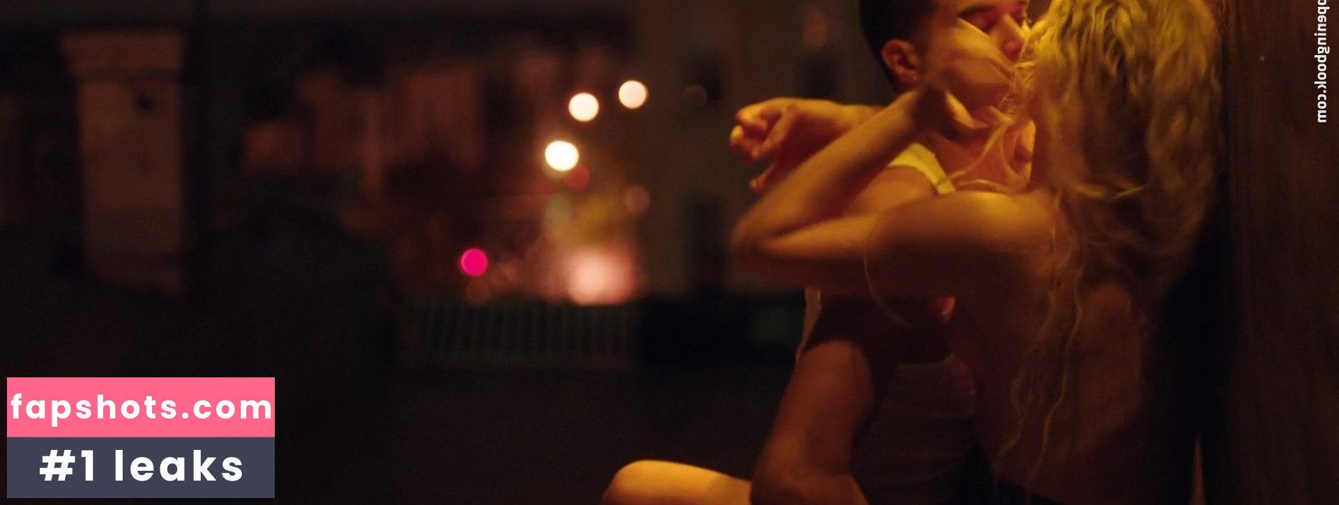 Morgan Saylor gallery photo #7