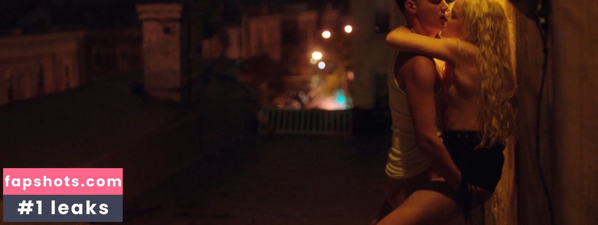 Morgan Saylor gallery photo #9