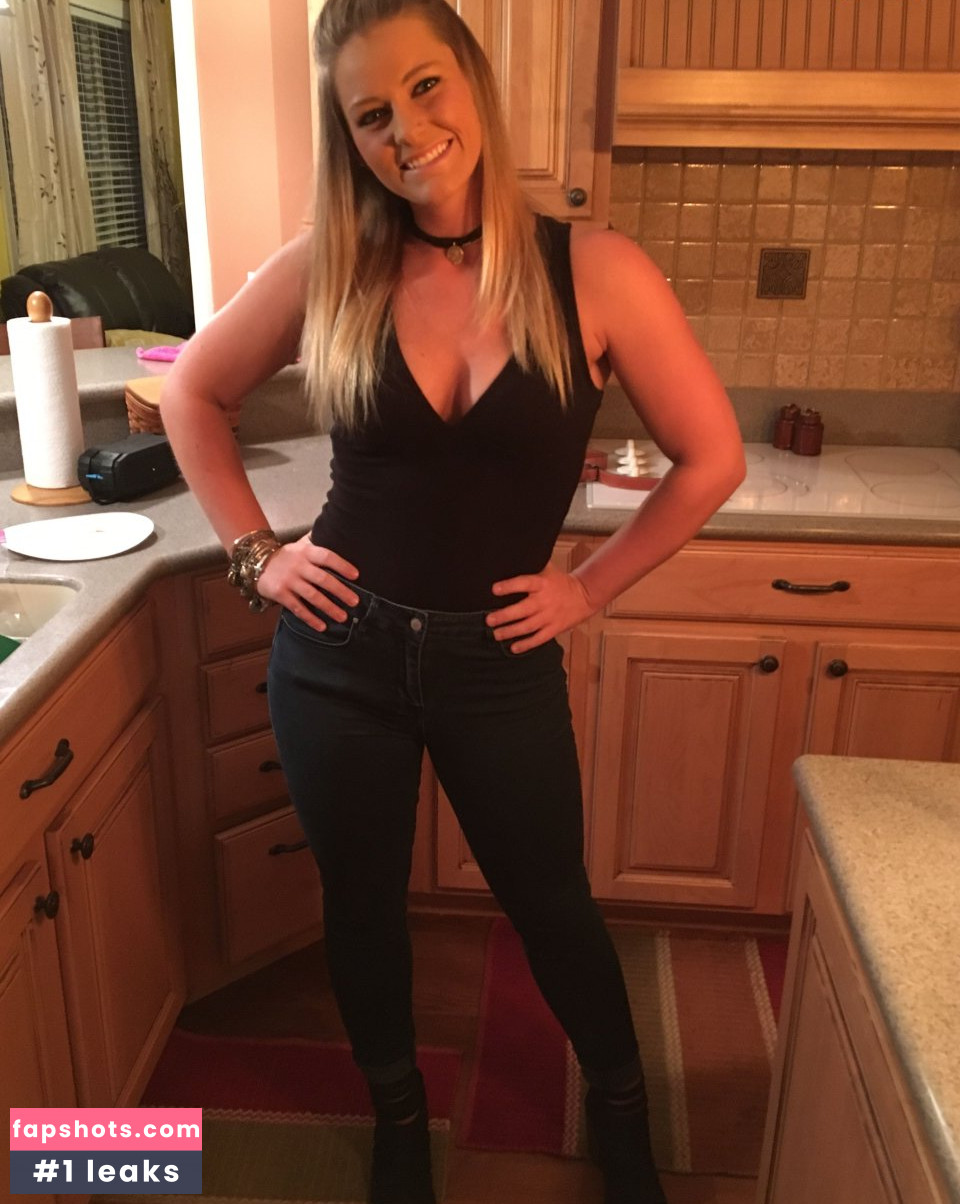 Morgan Zerkle gallery photo #9