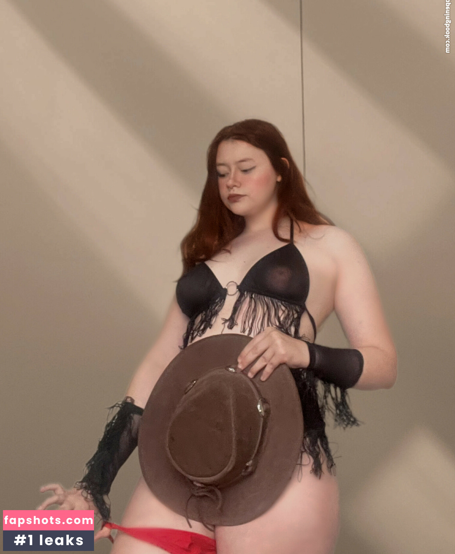 Morgana Aurora gallery photo #63