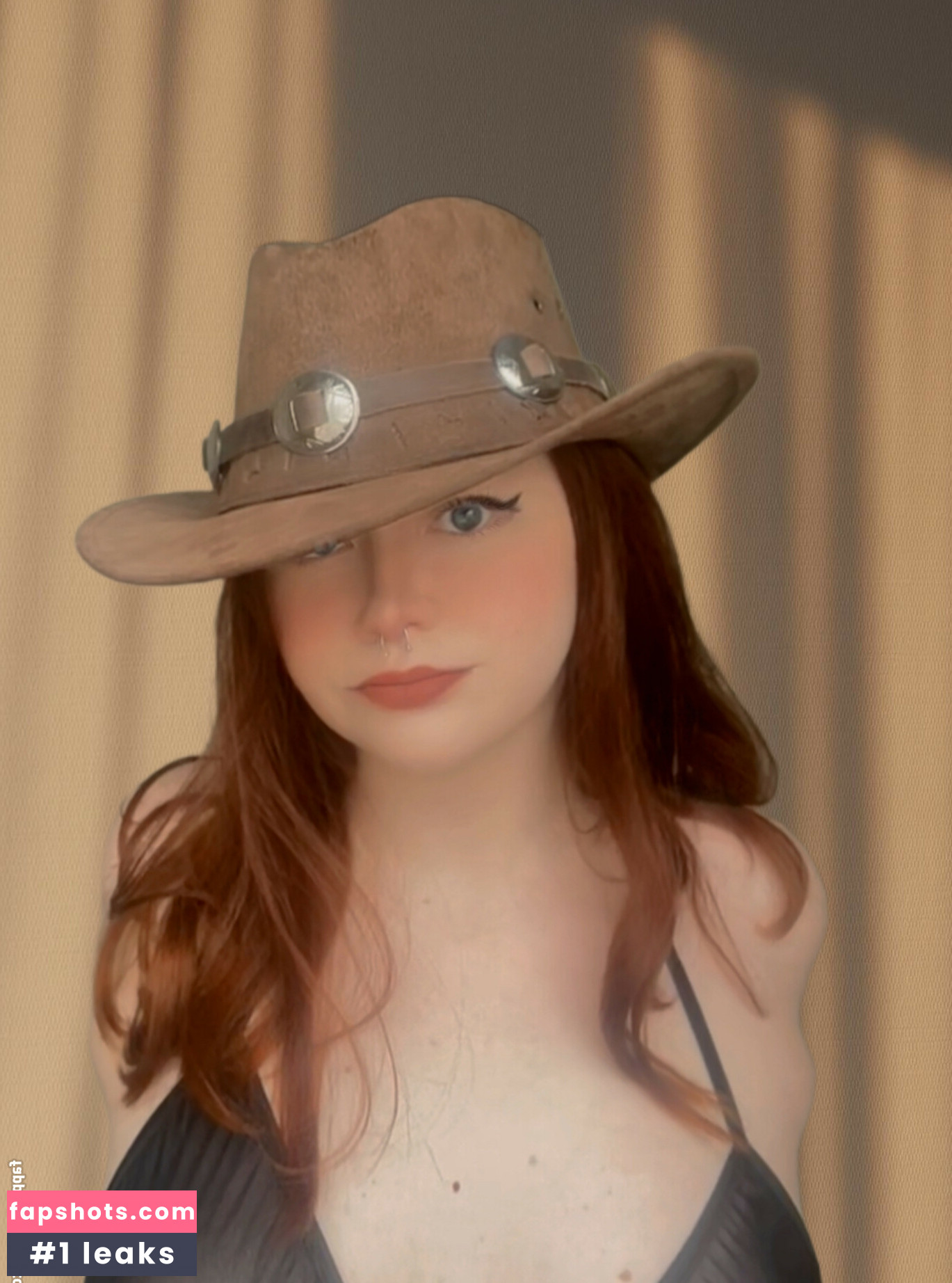 Morgana Aurora gallery photo #64