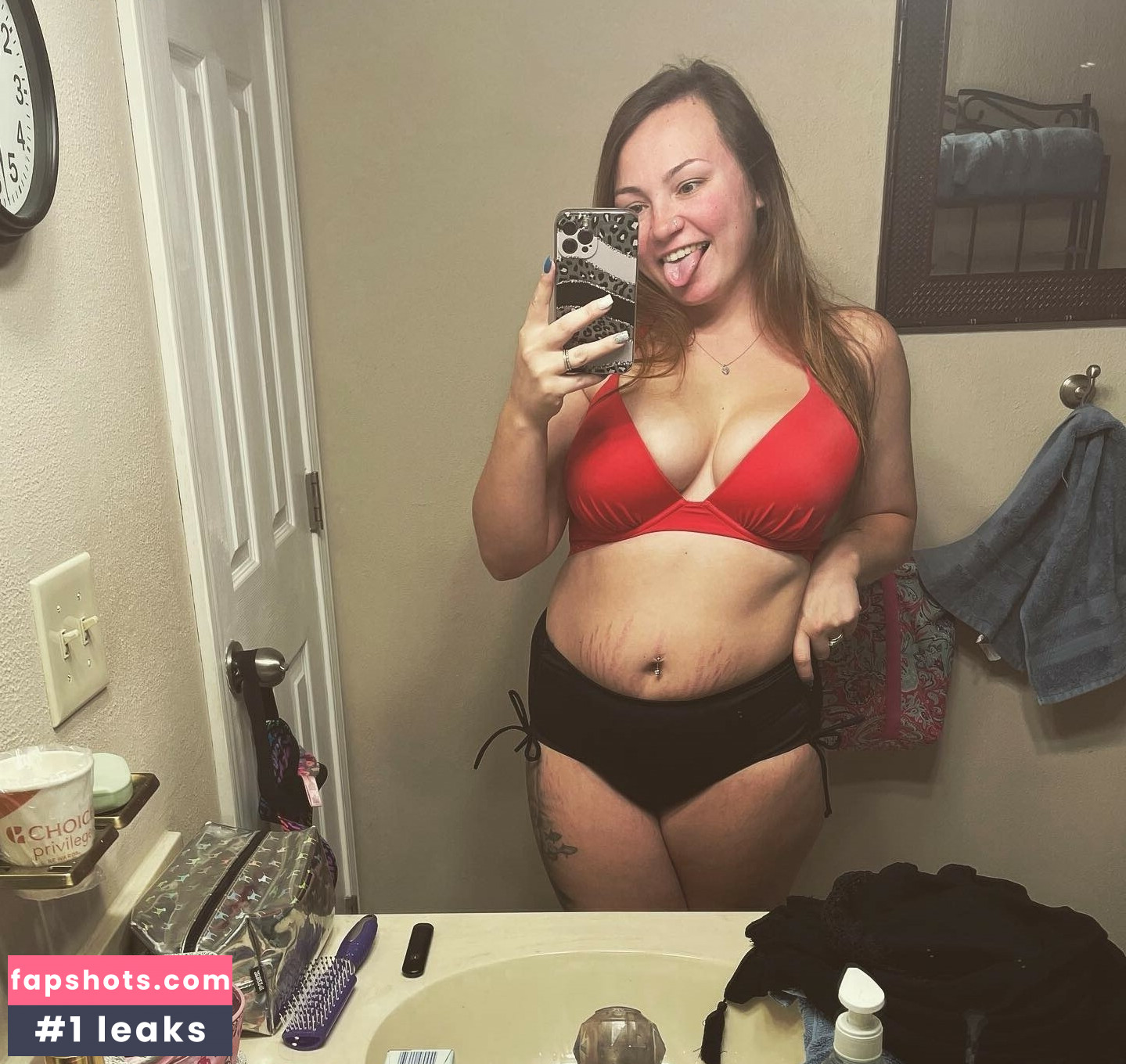 morgandoesnt.care gallery photo #3