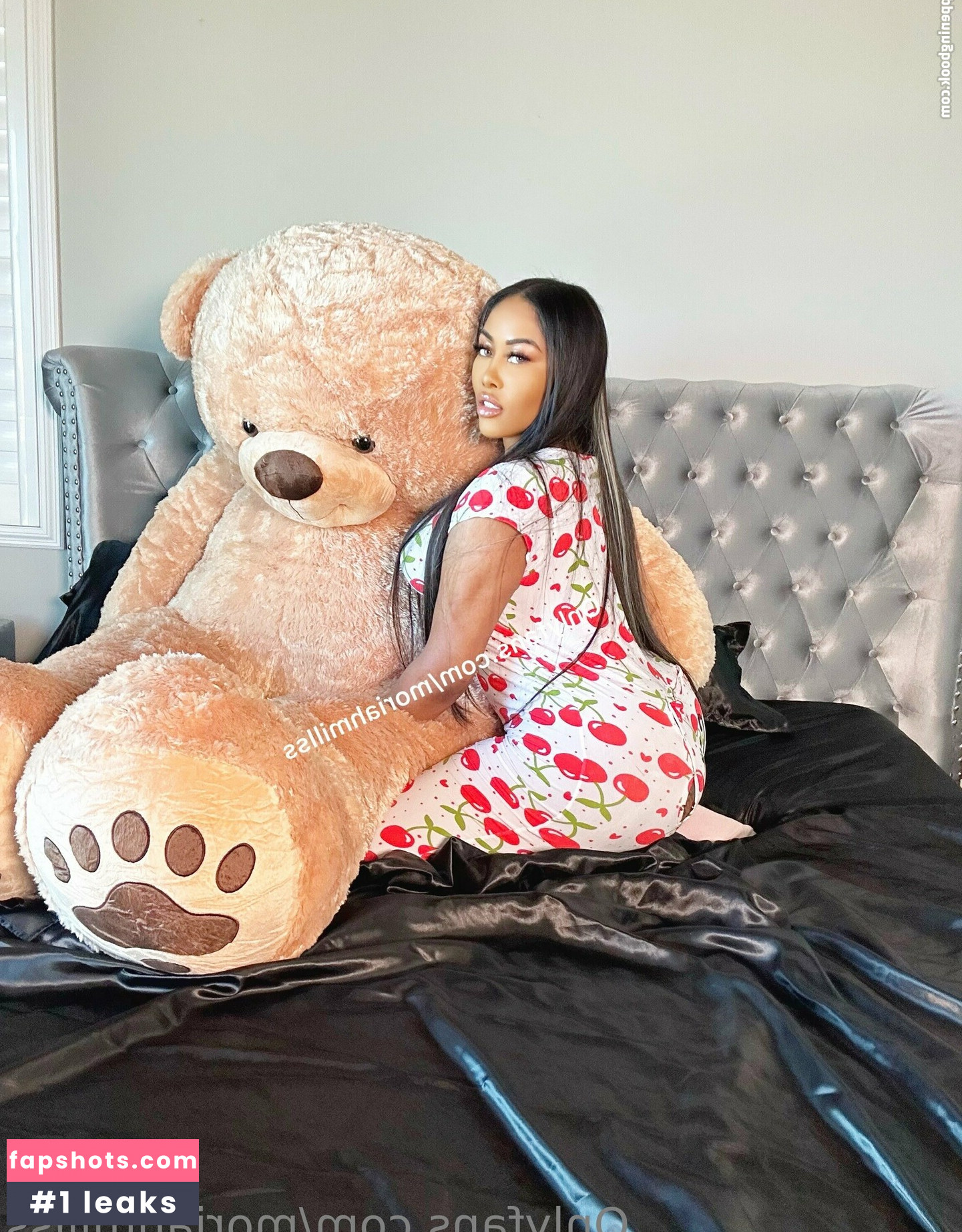 moriahmillss gallery photo #28