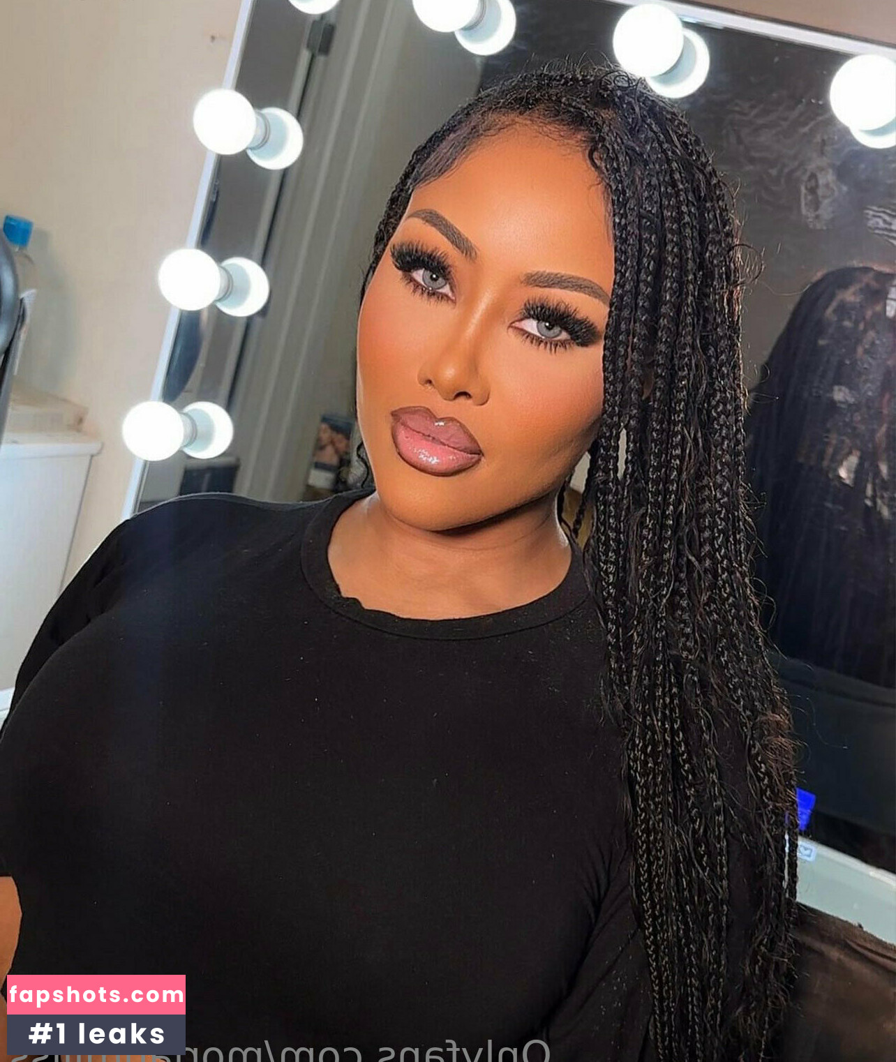 moriahmillss gallery photo #7