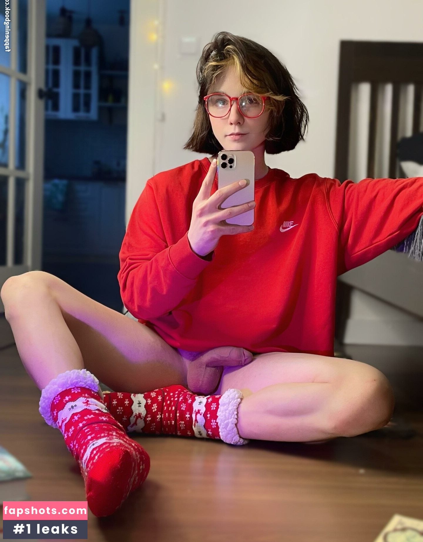 Mossy Barmales gallery photo #4