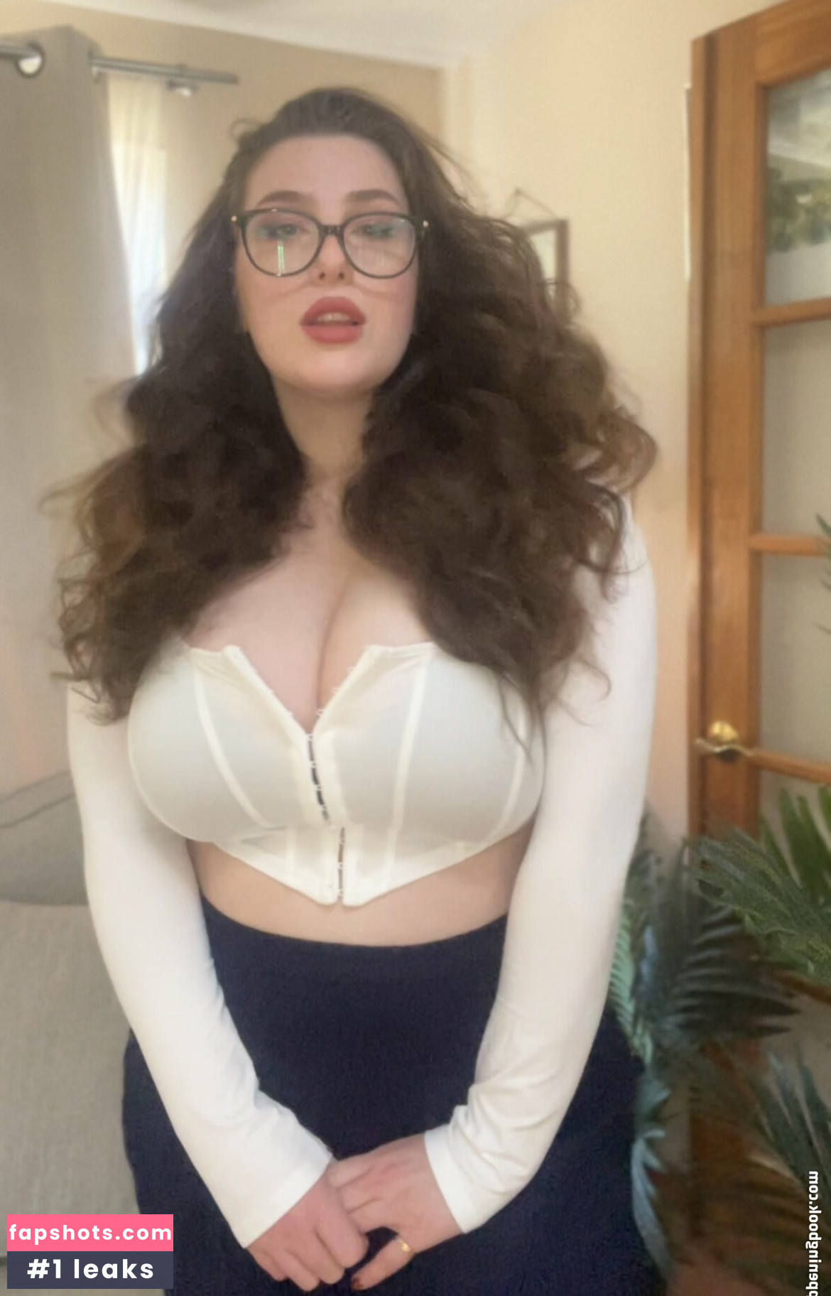 Moxy Mary gallery photo #24