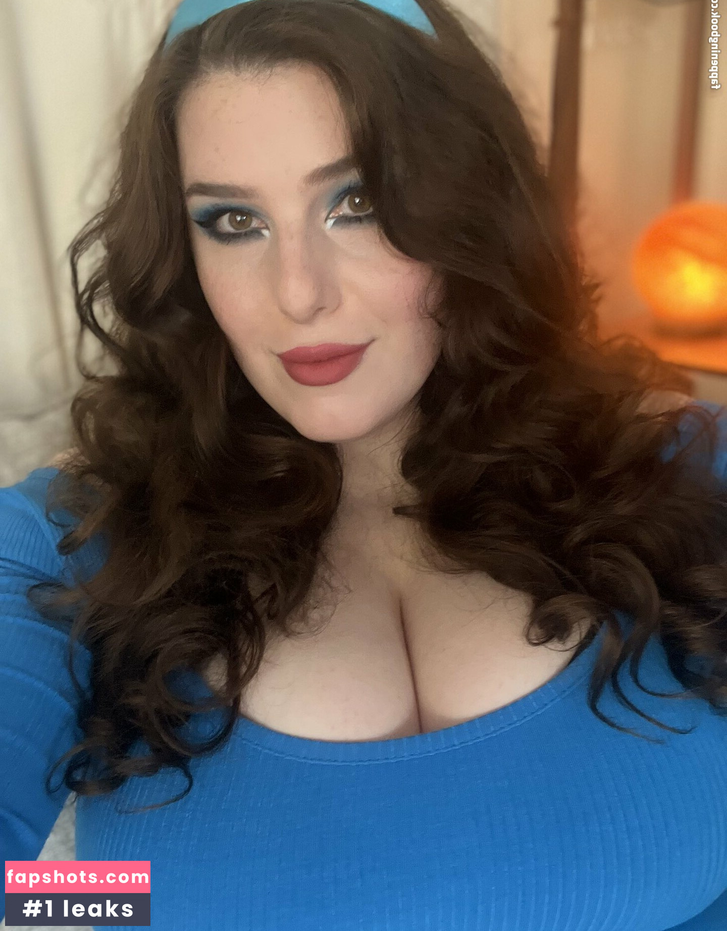 Moxy Mary gallery photo #25