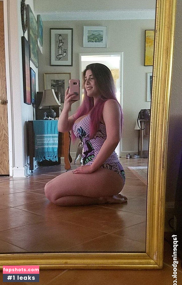 Moxy Mary gallery photo #88