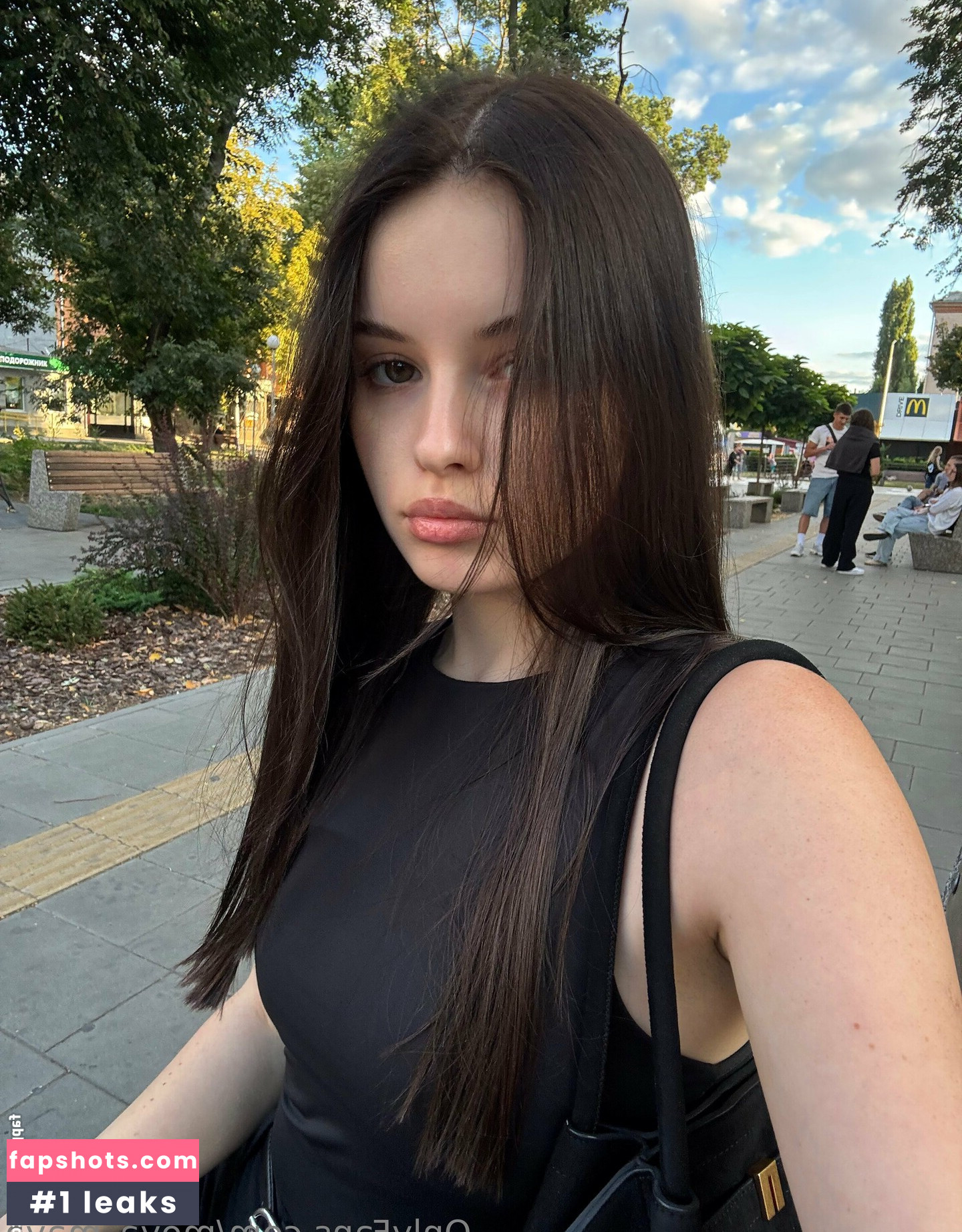 Moya_maya gallery photo #3