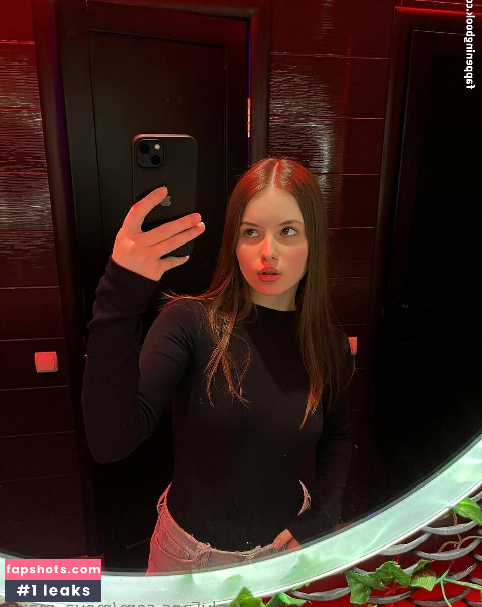 Moya_maya gallery photo #23