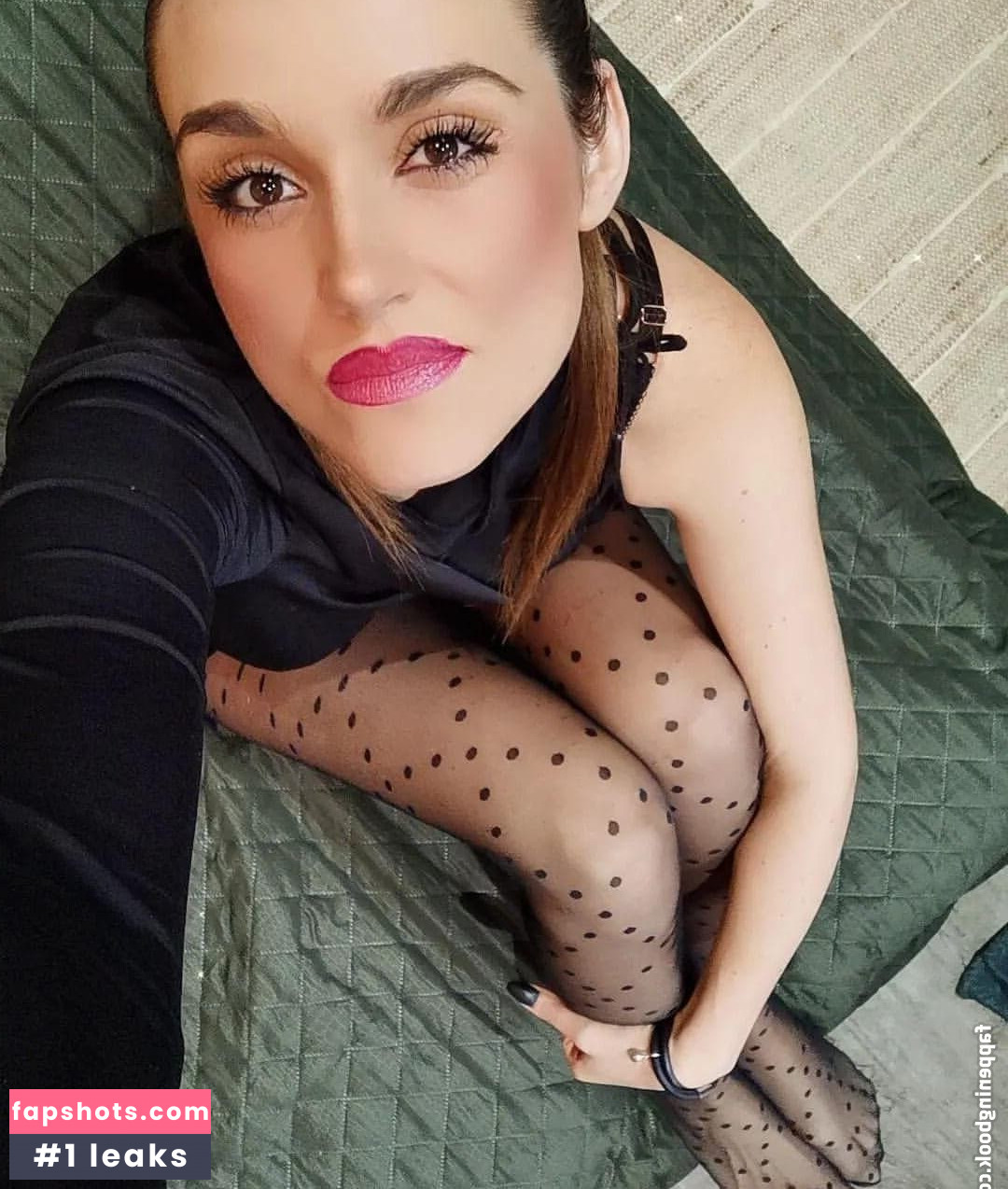 Mrs Blackheart gallery photo #10