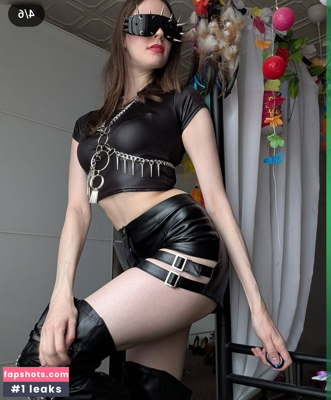 mrs-crazy gallery photo #3