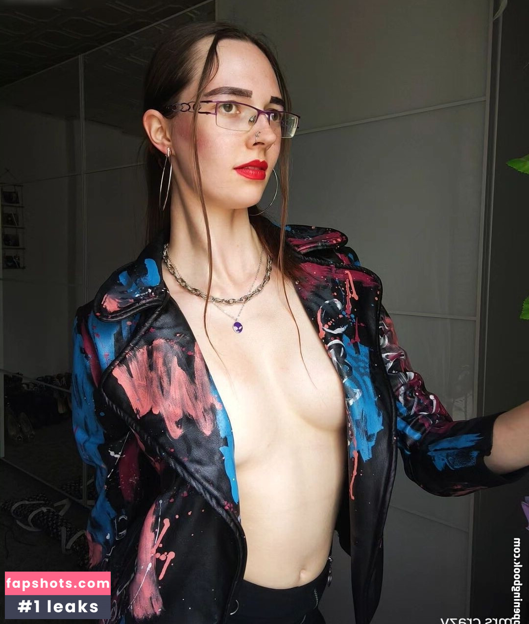 mrs-crazy gallery photo #66