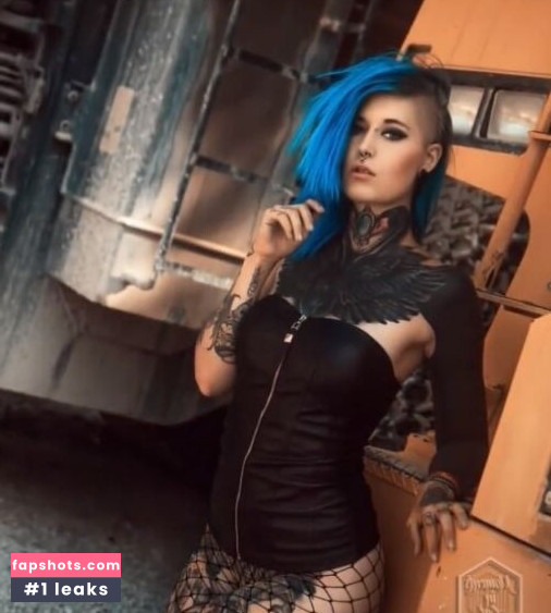 Mrs_lovelyink nude babe gallery