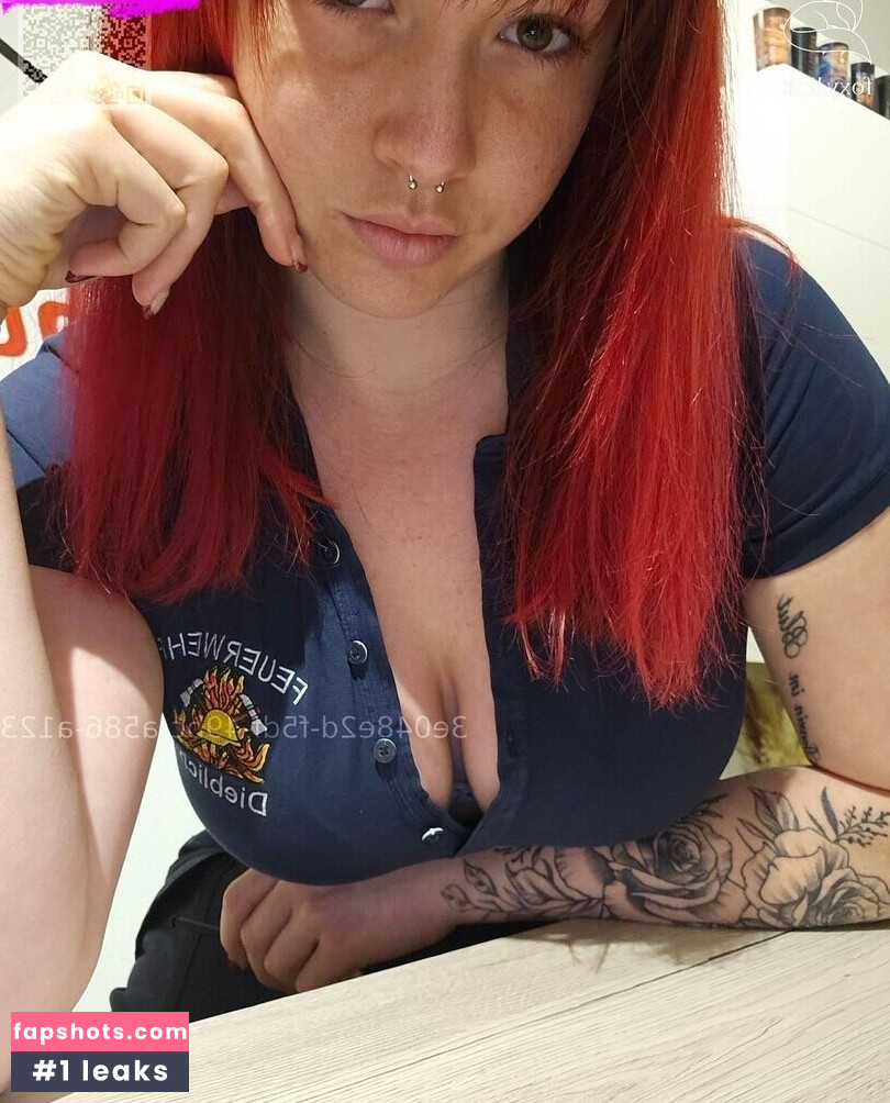 _mrs.mk4_ nude babe gallery