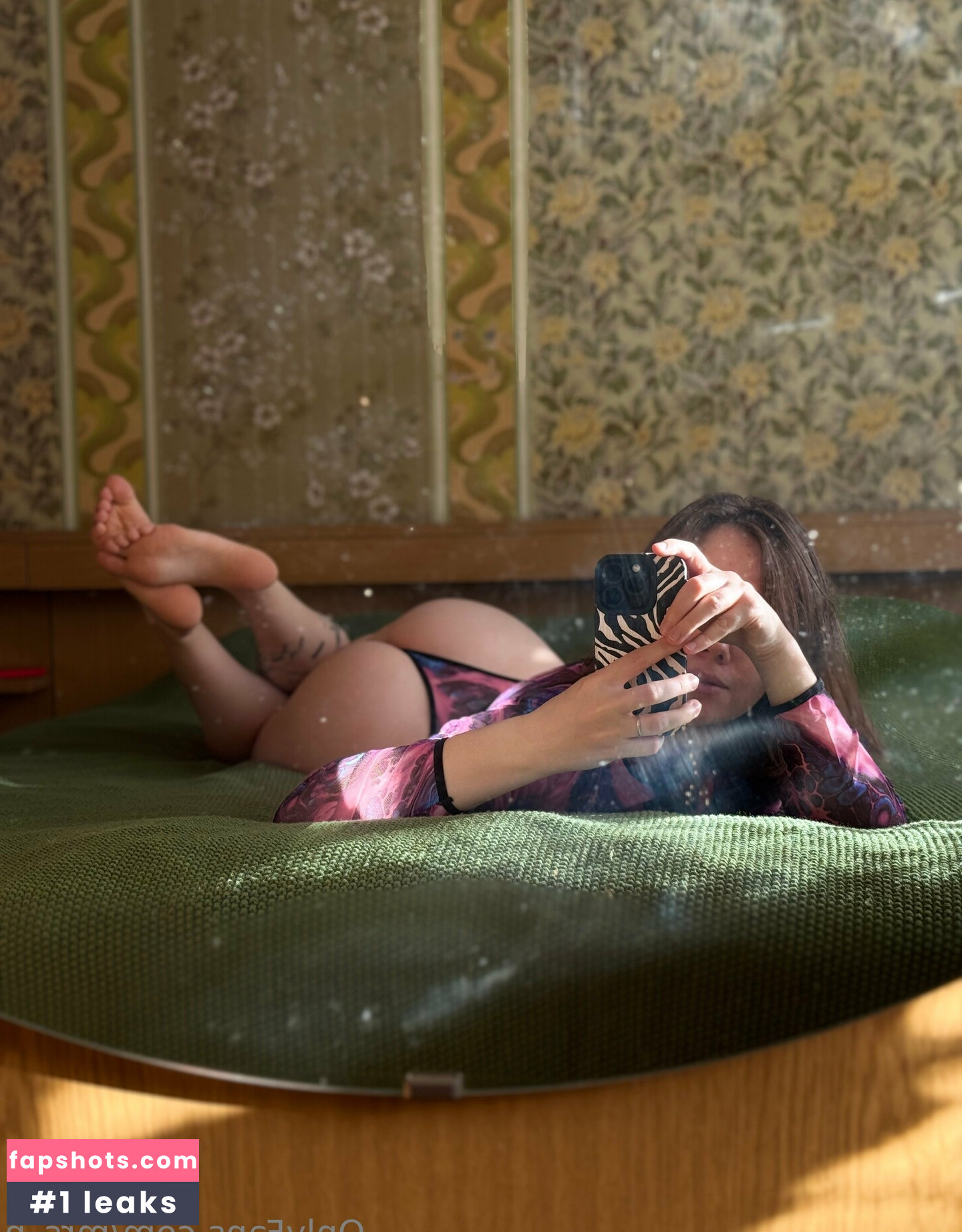 mrs_n gallery photo #2