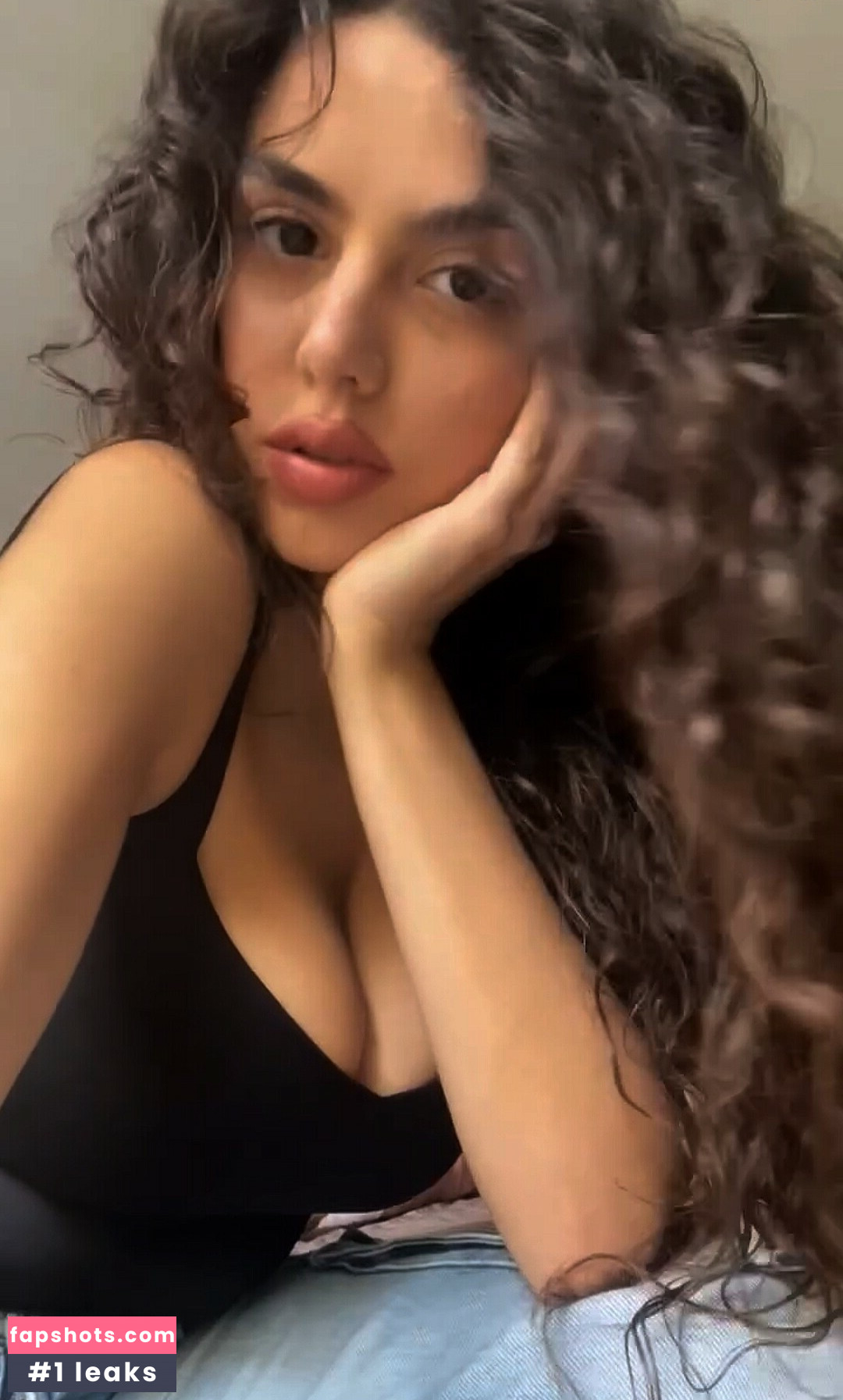 Mrs. Prim gallery photo #13