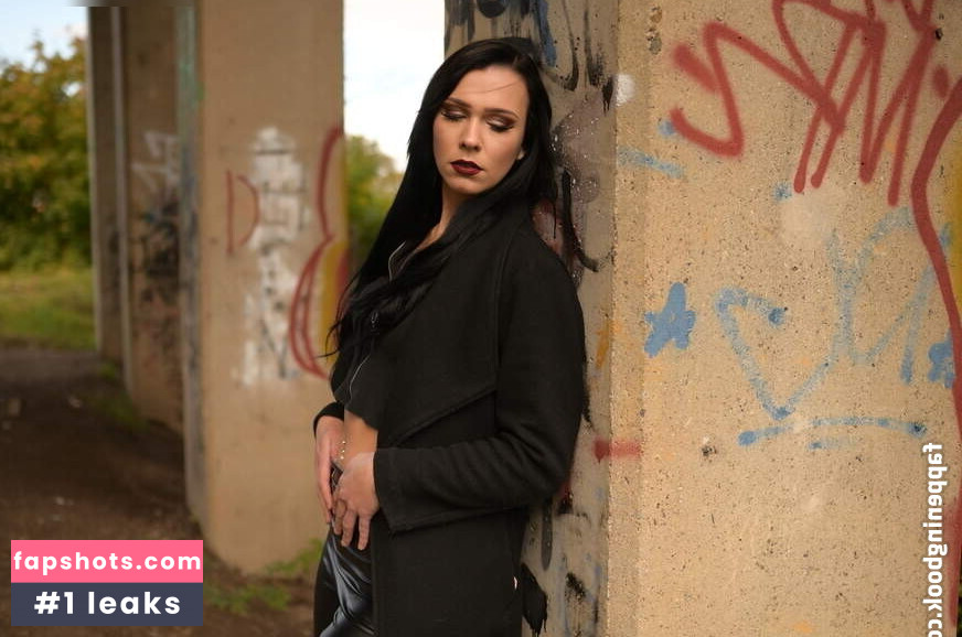 Mrs.Provokant nude babe gallery