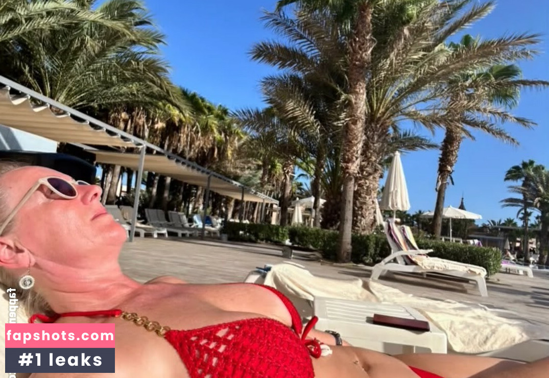 Mrs S Stockings gallery photo #9