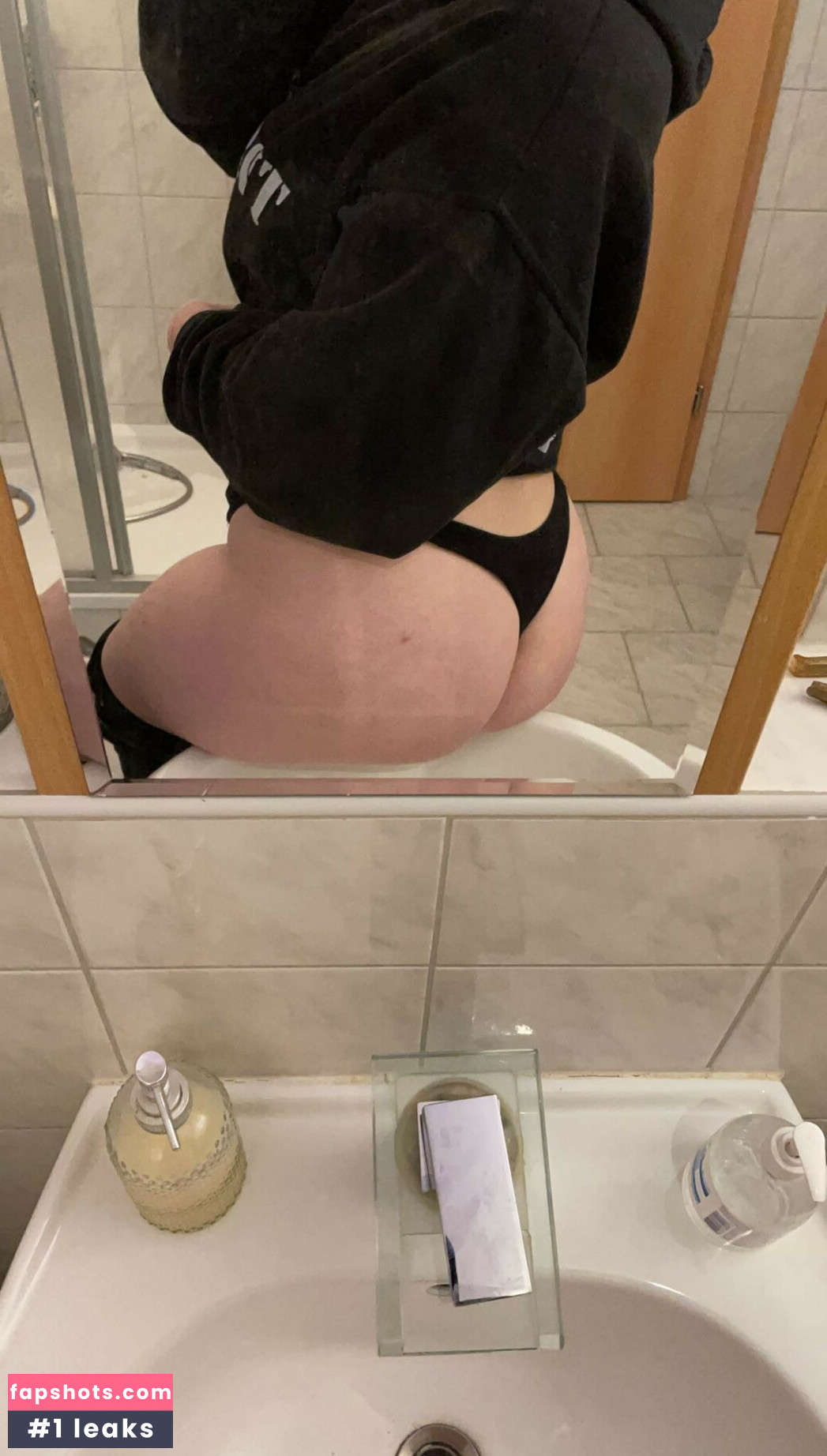 Mrs._Strxng Nude Leaks OnlyFans Photos #15 - LeakJerk