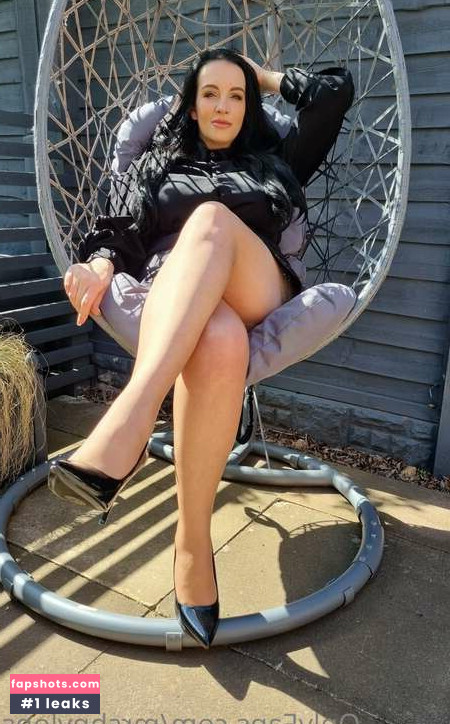 mrshnylons Nude Leaks OnlyFans Photos #15 - Fapshots