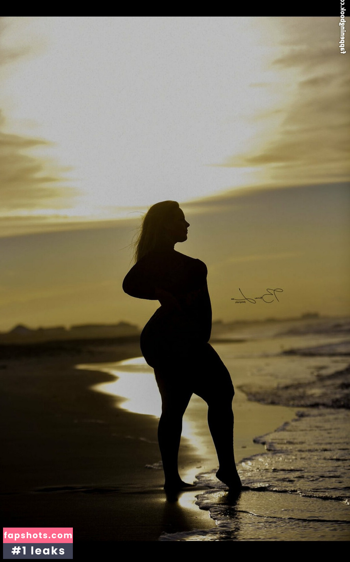 Ms Dondada gallery photo #10