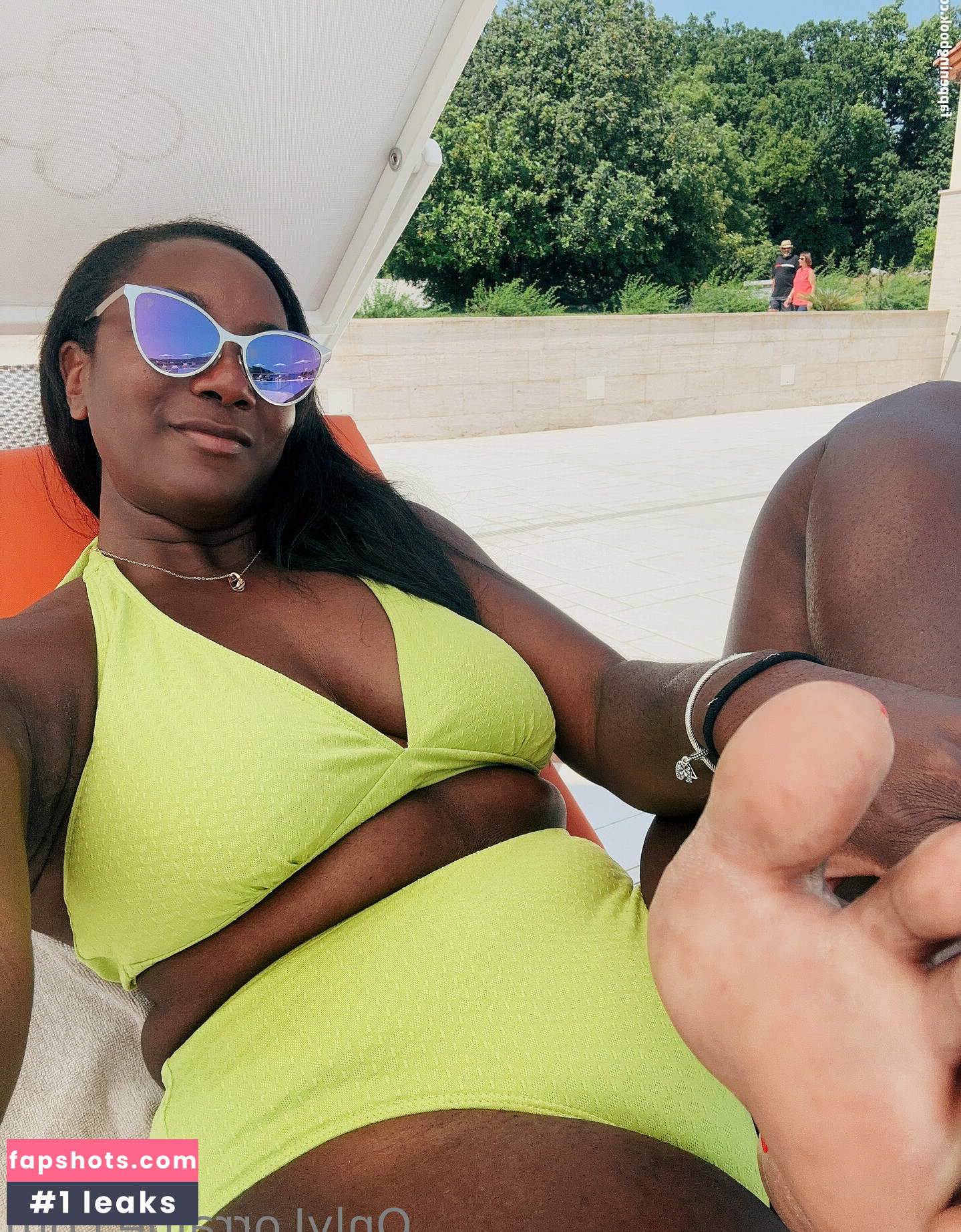 mslorraineldn gallery photo #3