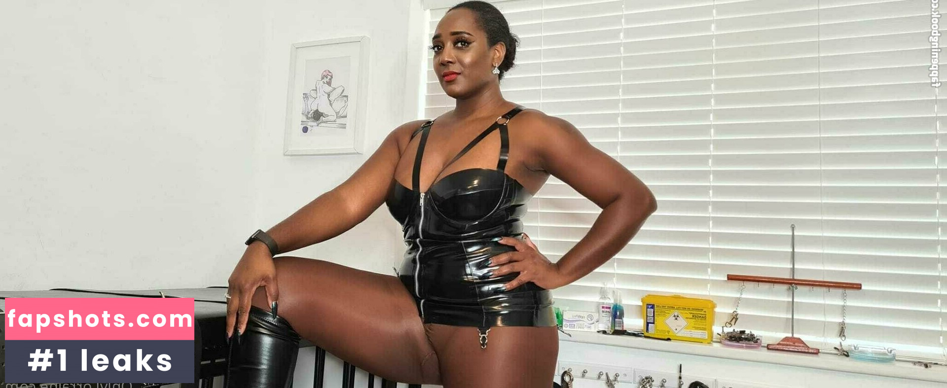 mslorraineldn gallery photo #39